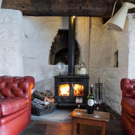 Ty Fferm Hen, Ancient Farmhouse, Coity Bach Talybont-on-Usk Экстерьер фото